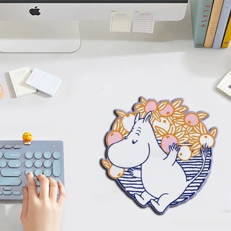 لوحة ماوس كرتونية لطيفة على شك - مراجعة Laptop Accessories Kit وسعره