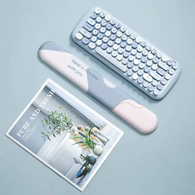 لوحة ماوس من السيليكون مع مسند - مراجعة Wrist Rest Gel وسعره