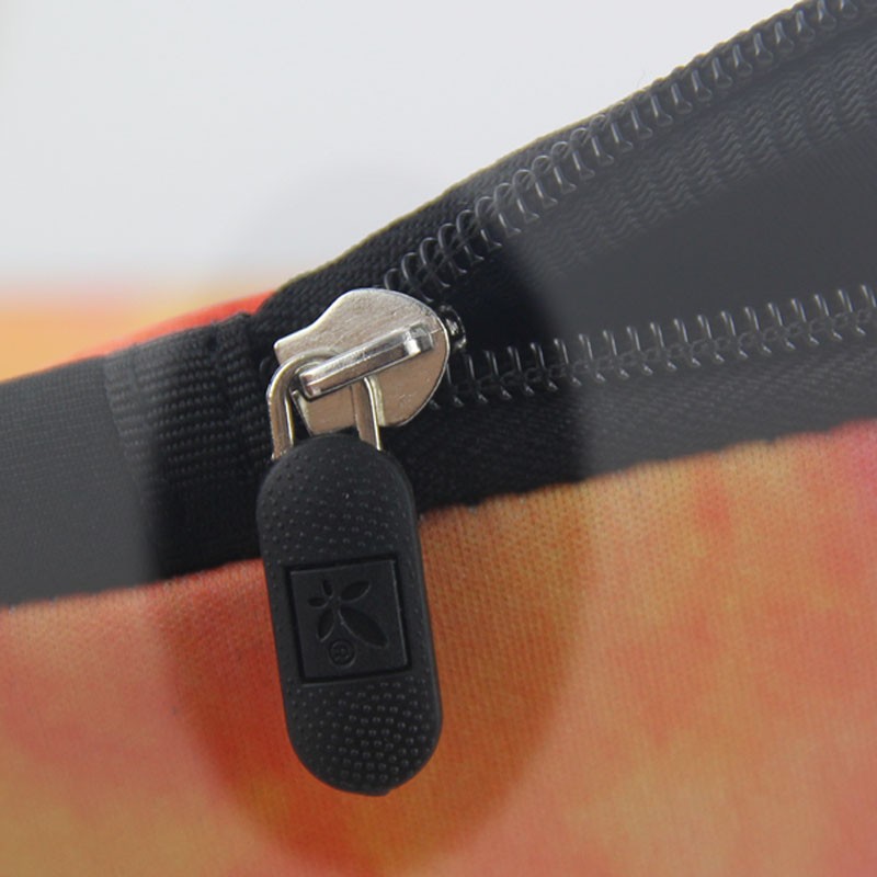 حقيبة كمبيوتر محمول عصرية حافظ - مراجعة Laptop Sleeve Neoprene وسعره